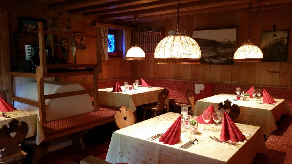 Hotel Villa Emilia Ortisei Ngoại thất bức ảnh